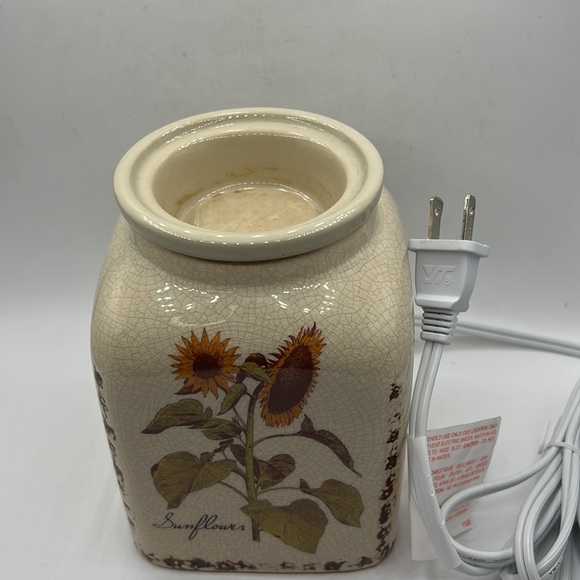 Rustic Scentsy Sunflower large warmer - Picture 2 of 4